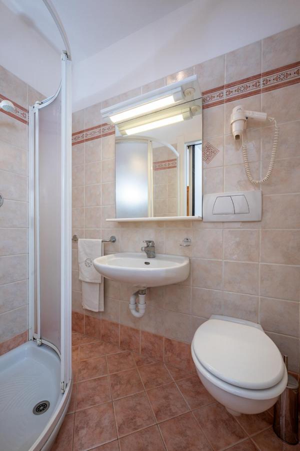 Residence Weiss Vigo di Fassa Eksteriør billede